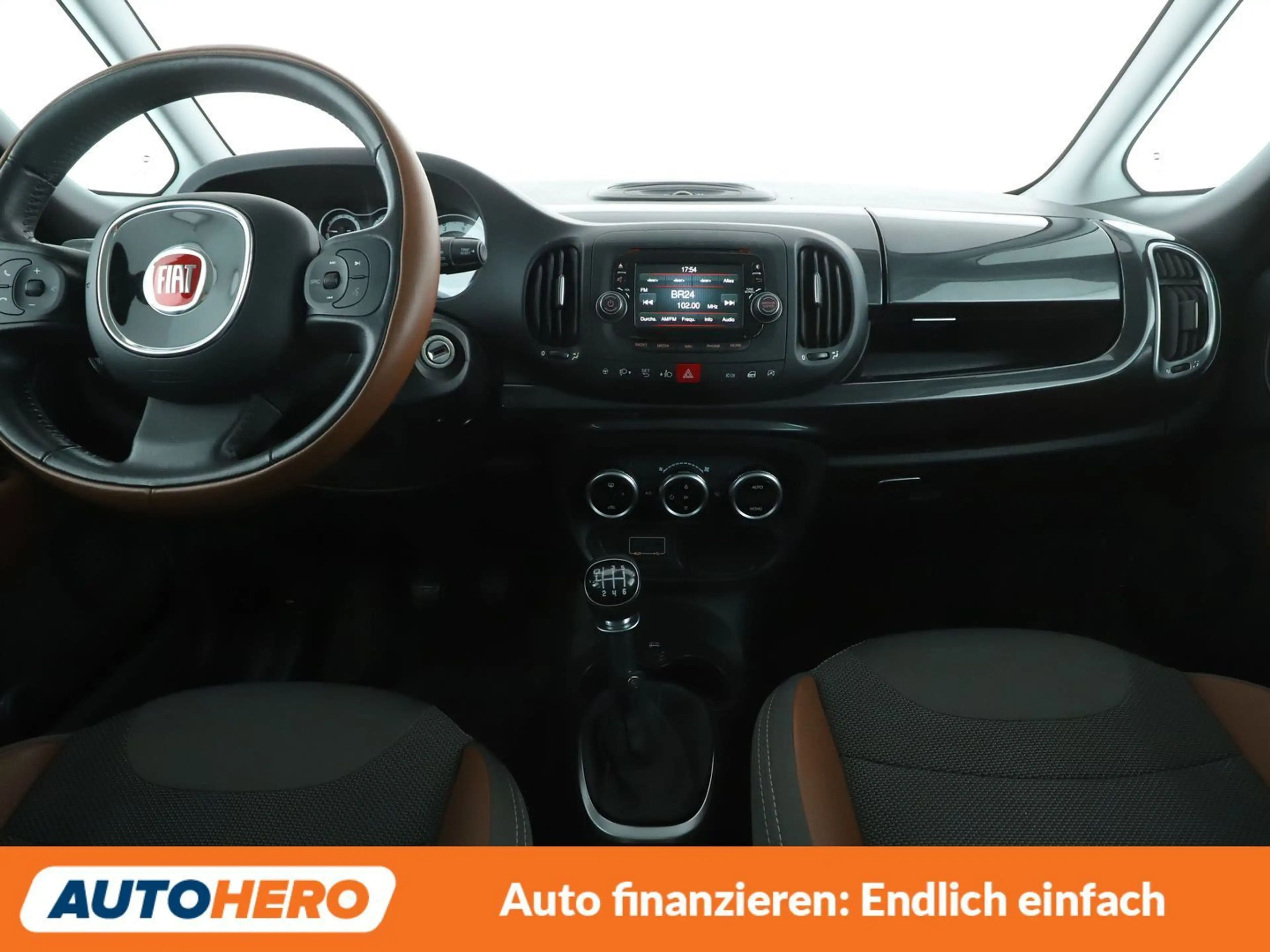 Fiat 500L 1.6 JTDM Trekking Rock N Road Edition *NAVI*TEMPO* — photo 12