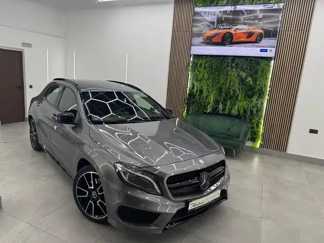 Mercedes-Benz GLA 220 220CDI AMG Line 7G-DCT