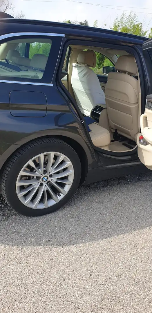 BMW 520 Serie 5 G31 2018 Touring 520d xdrive Luxury Grigio - 2
