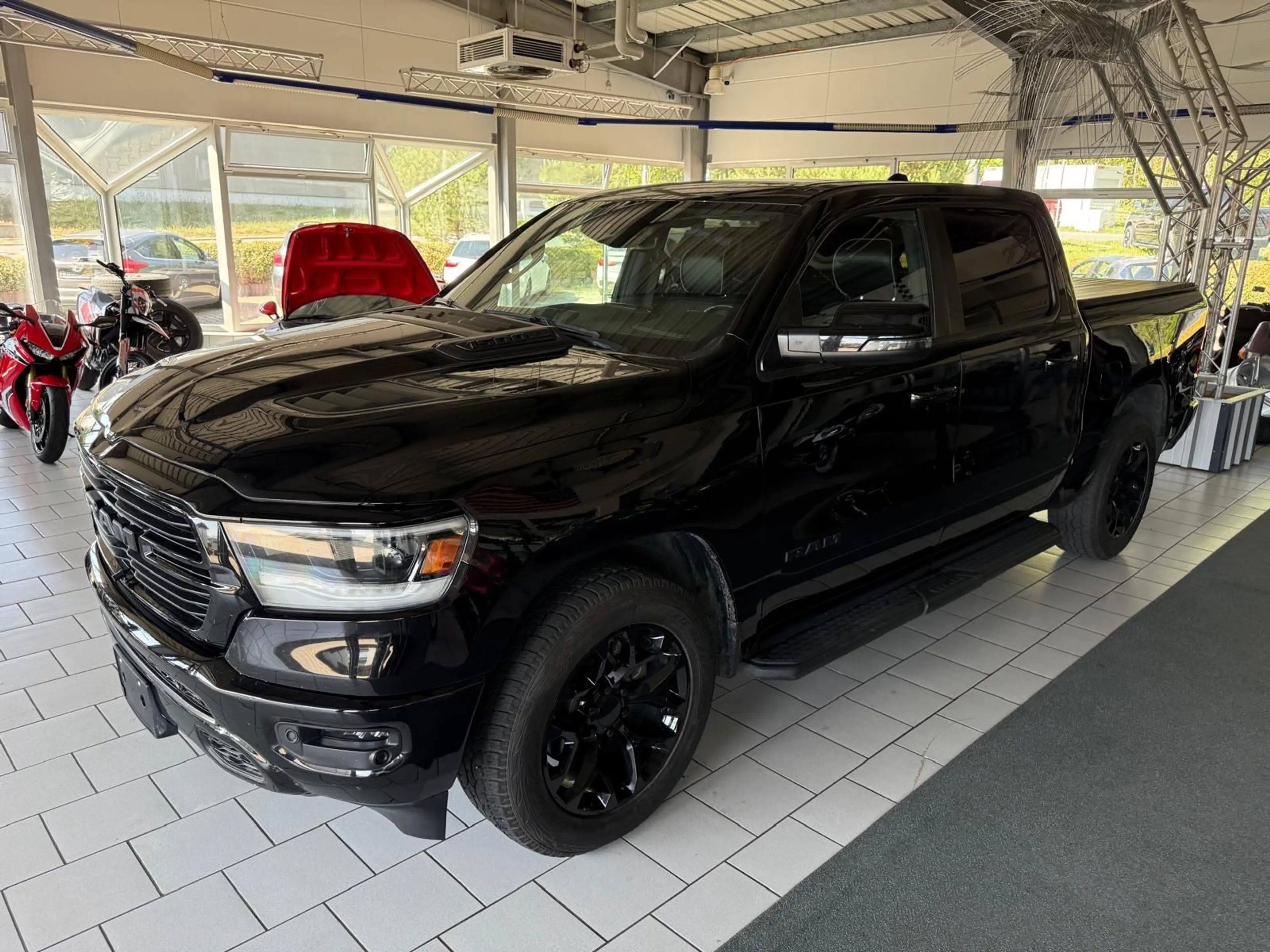 Dodge RAM 5,7 LARAMIE CREWCAB 4x4 EU GAS LPG — photo 4