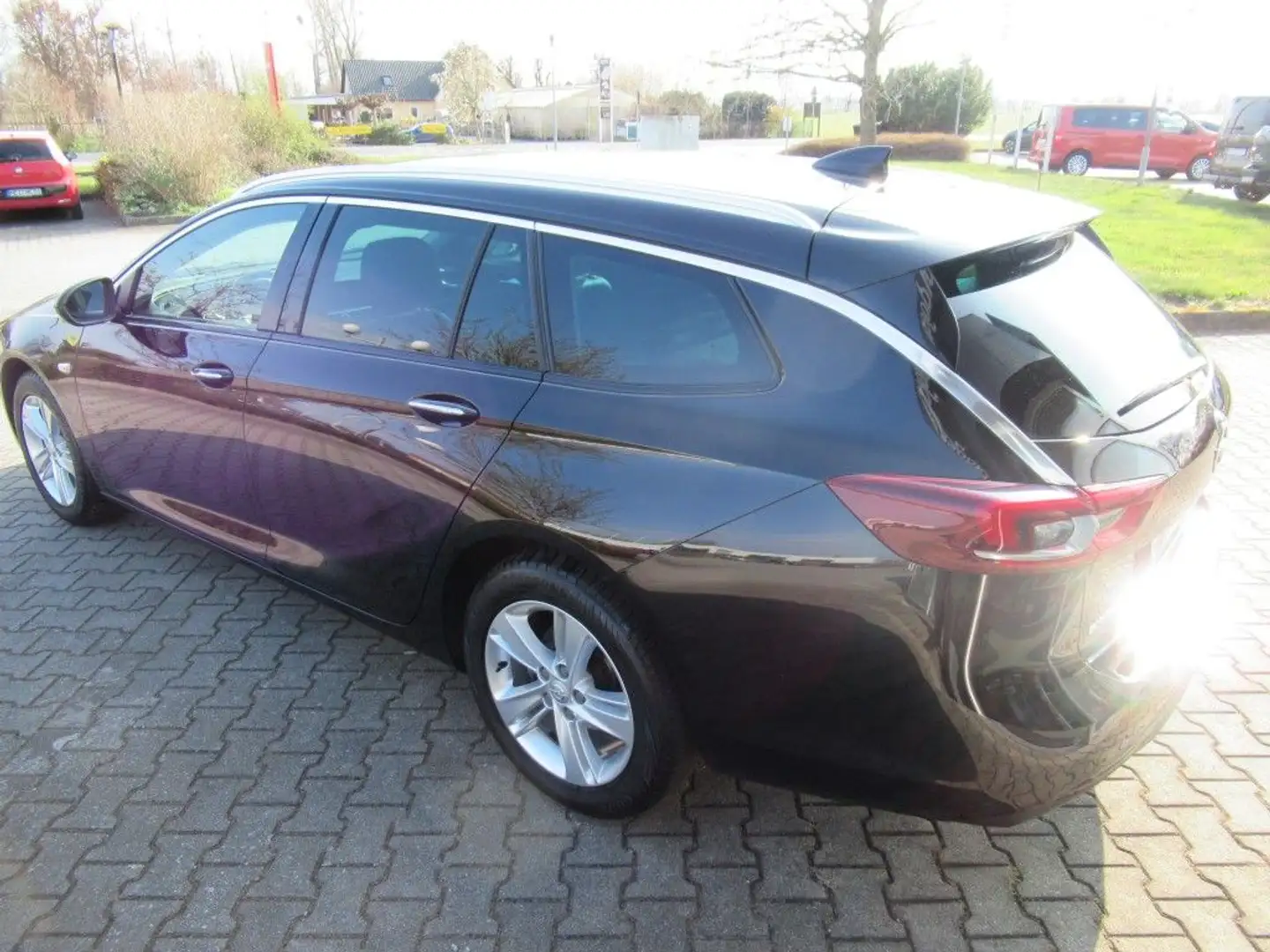 Opel Insignia ST 1.5 Innovation LED NAVI RFK Sitz-LR-Hzg Schwarz - 2