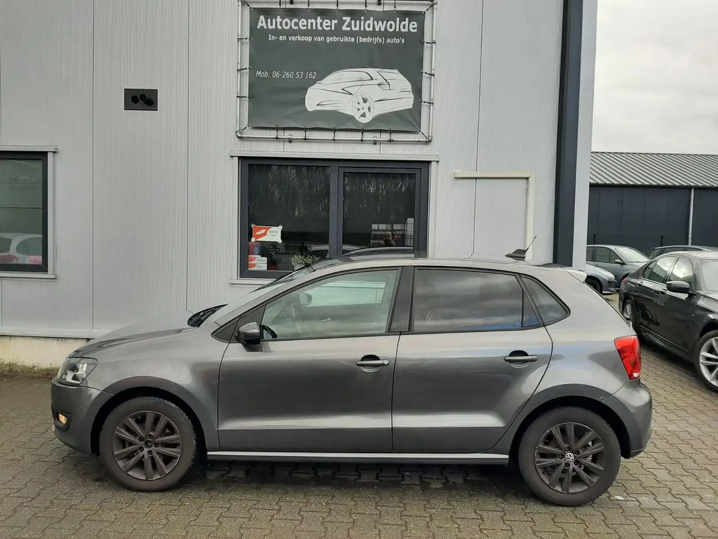 Volkswagen Polo 1.2 TSI Highline Grau - 2