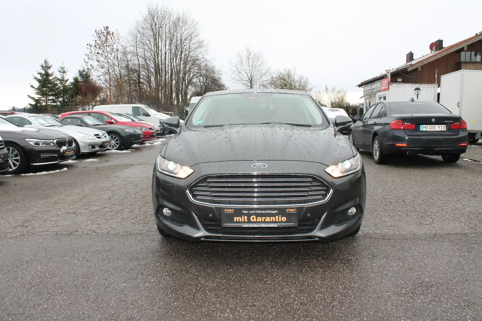 Ford Mondeo 2,0TDCi Aut. KLIMATR NAVI PDC SHZ ALU Grau - 2