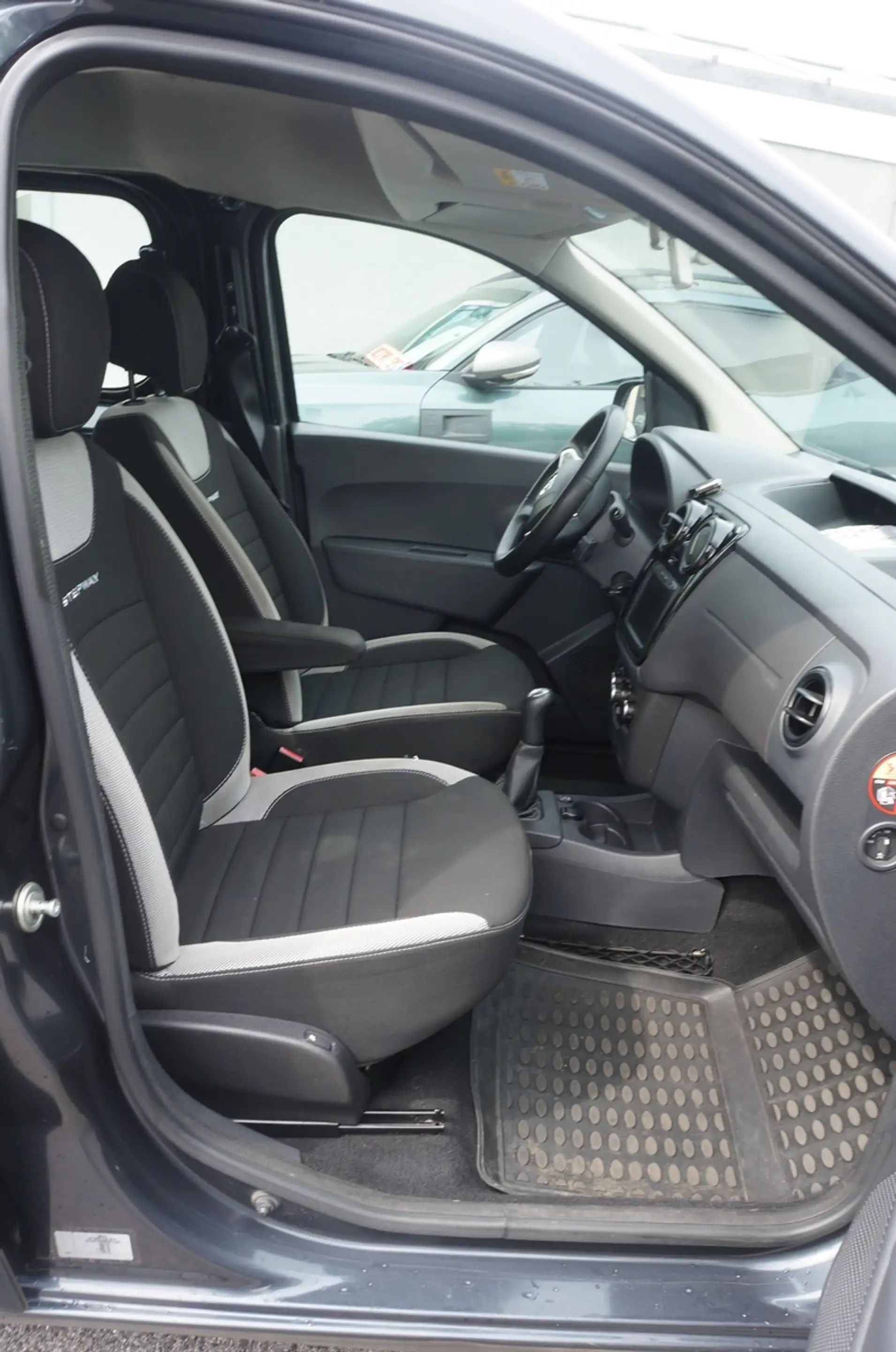 Dacia Dokker Stepway 1.6 LPG*NAVI+CAM KLIMA*PDC* abn. — photo 13