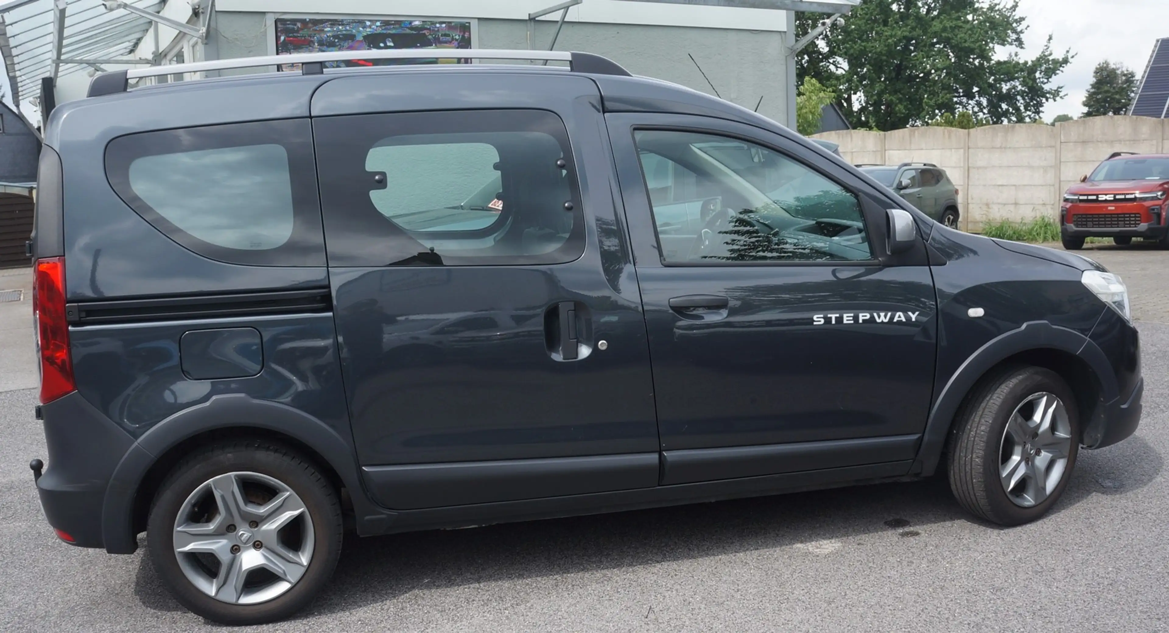 Dacia Dokker Stepway 1.6 LPG*NAVI+CAM KLIMA*PDC* abn. — photo 7