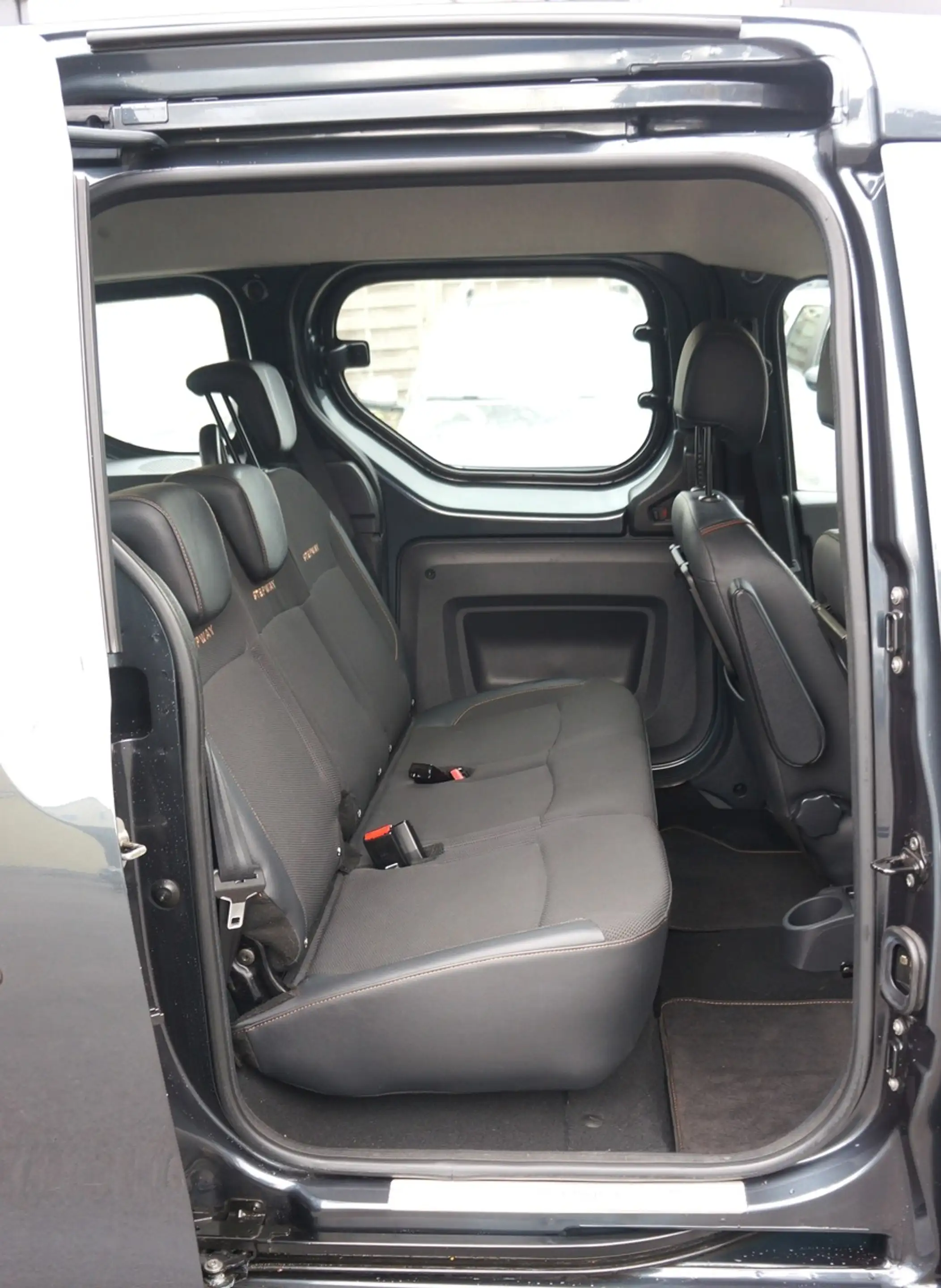Dacia Dokker Stepway 1.6 LPG*NAVI+CAM KLIMA*PDC* abn. — photo 12