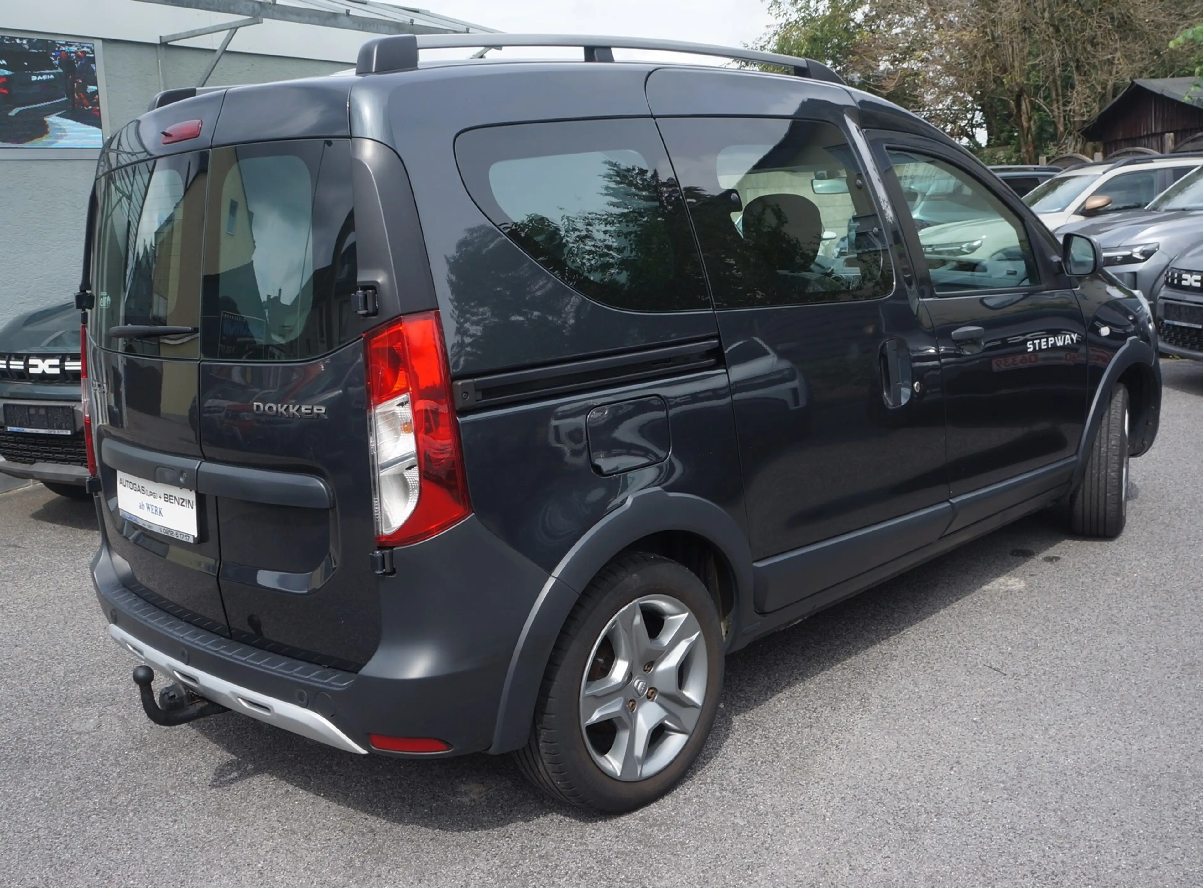Dacia Dokker Stepway 1.6 LPG*NAVI+CAM KLIMA*PDC* abn. — photo 6