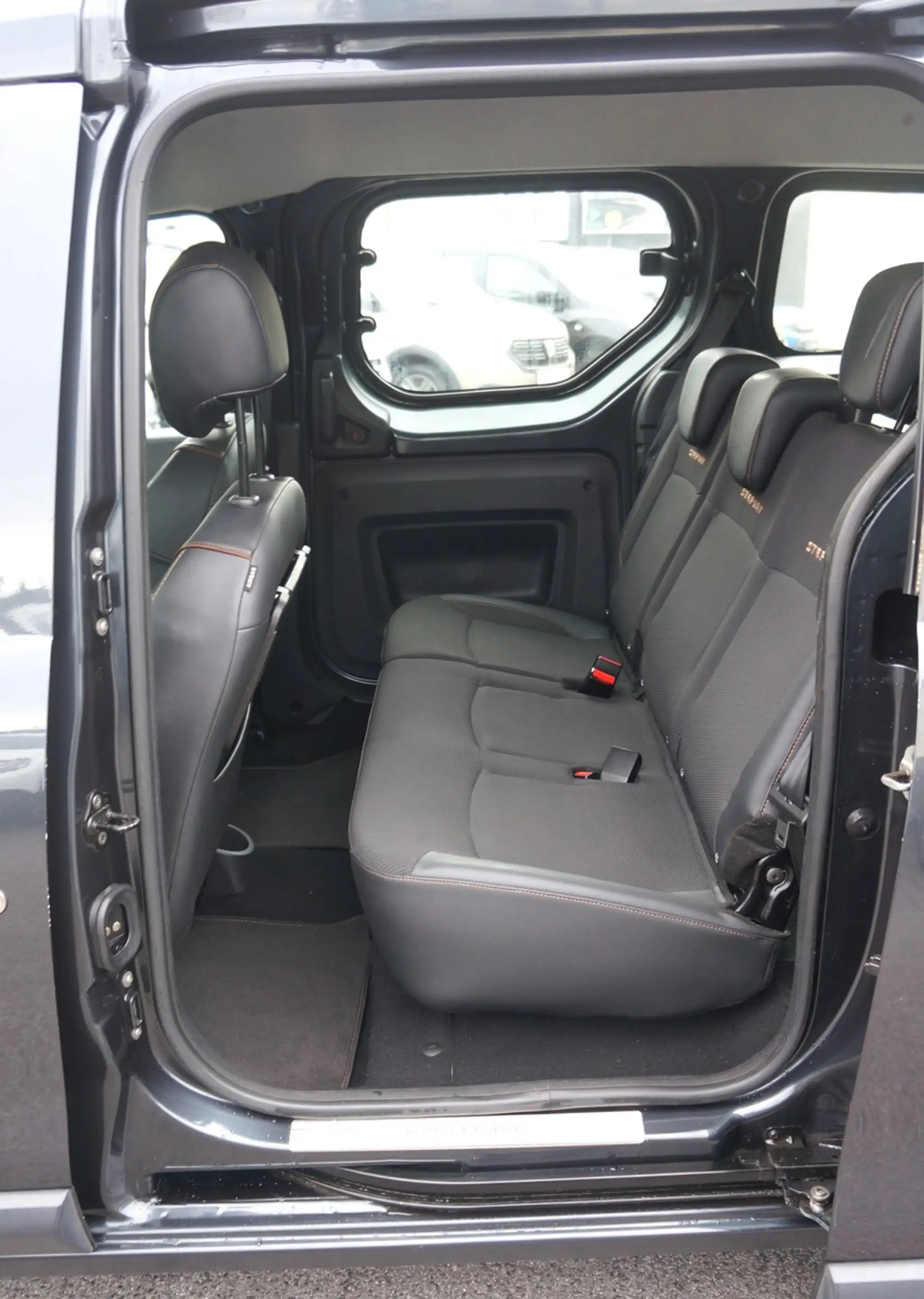 Dacia Dokker Stepway 1.6 LPG*NAVI+CAM KLIMA*PDC* abn. — photo 10