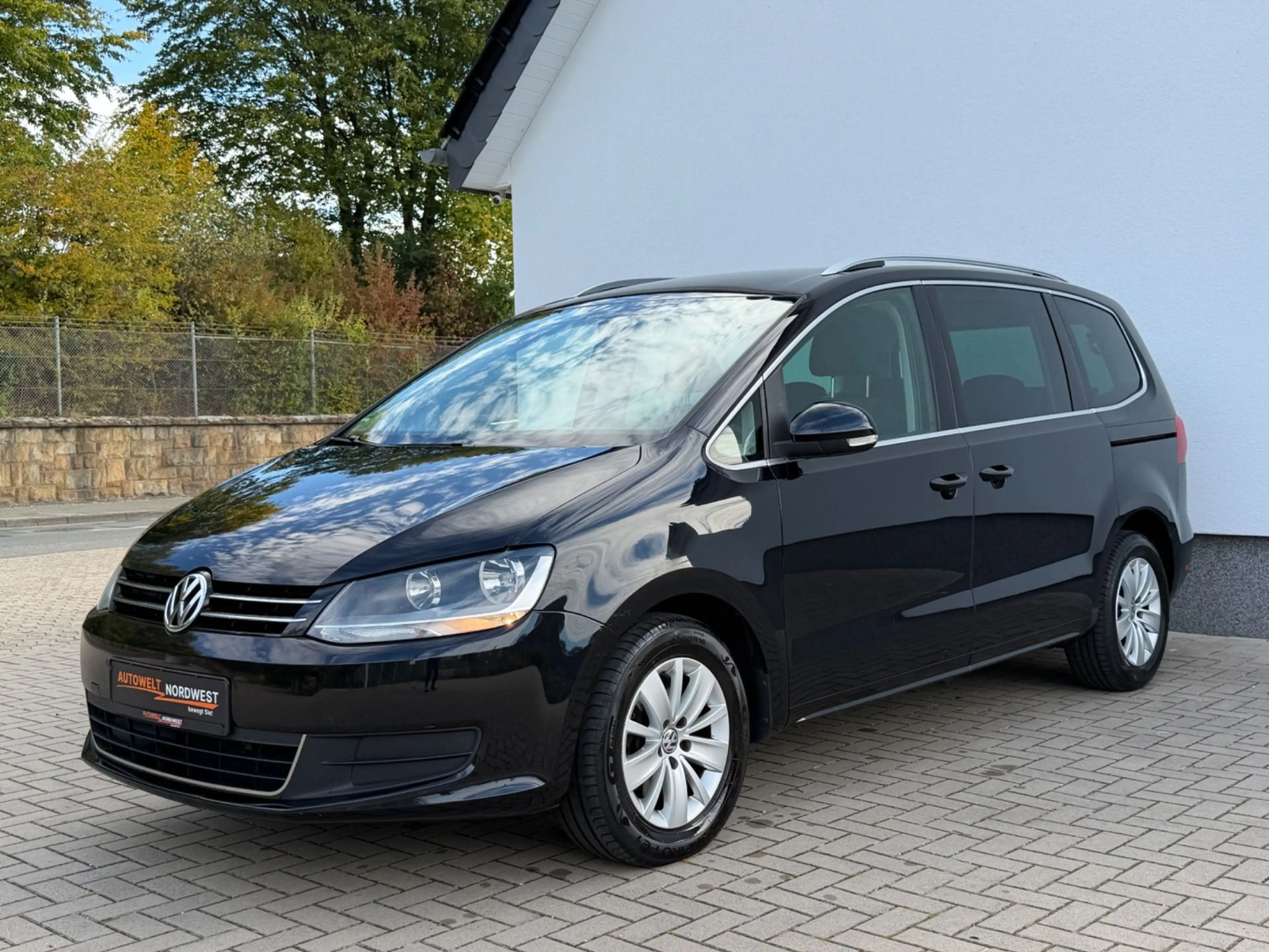 Volkswagen Sharan 2.0 TDI BMT Comfortline 7-Sitzer Navi Klima 1.Han — photo 4
