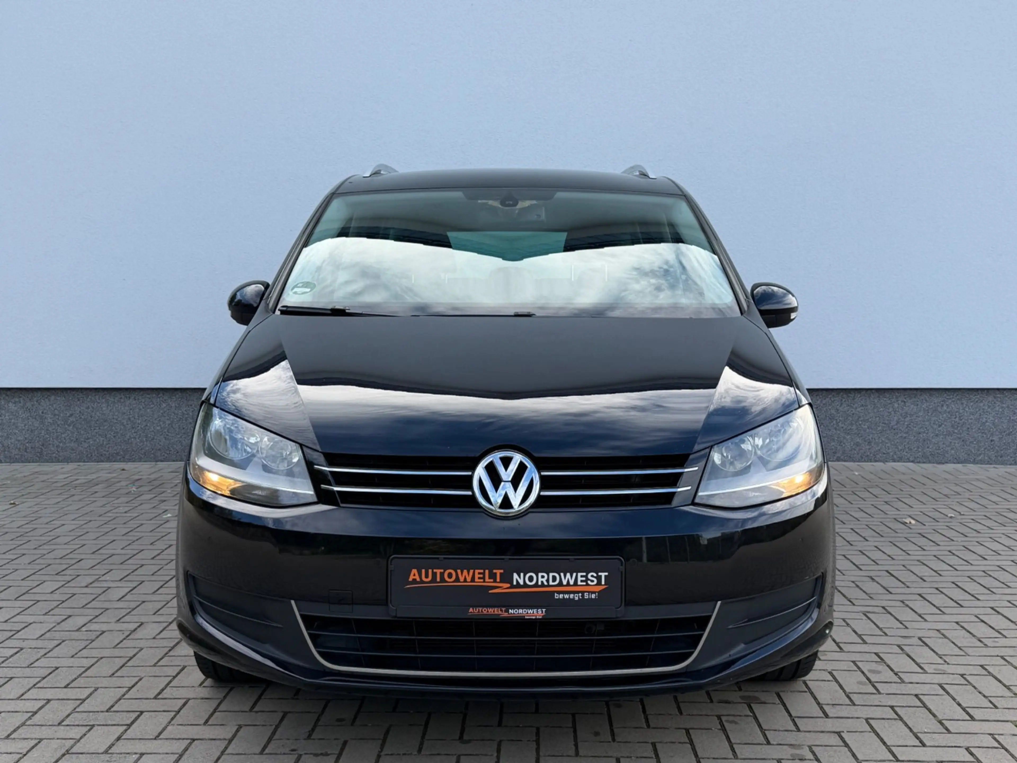 Volkswagen Sharan 2.0 TDI BMT Comfortline 7-Sitzer Navi Klima 1.Han — photo 3