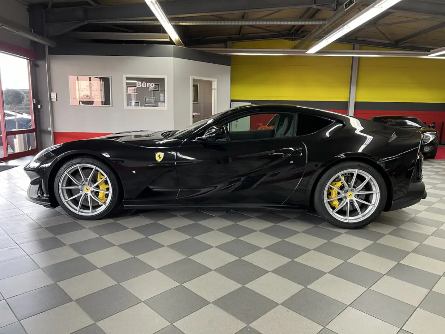 Ferrari 812 Superfast u-frei*Scheckheft*Racing Seats Schwarz - 2