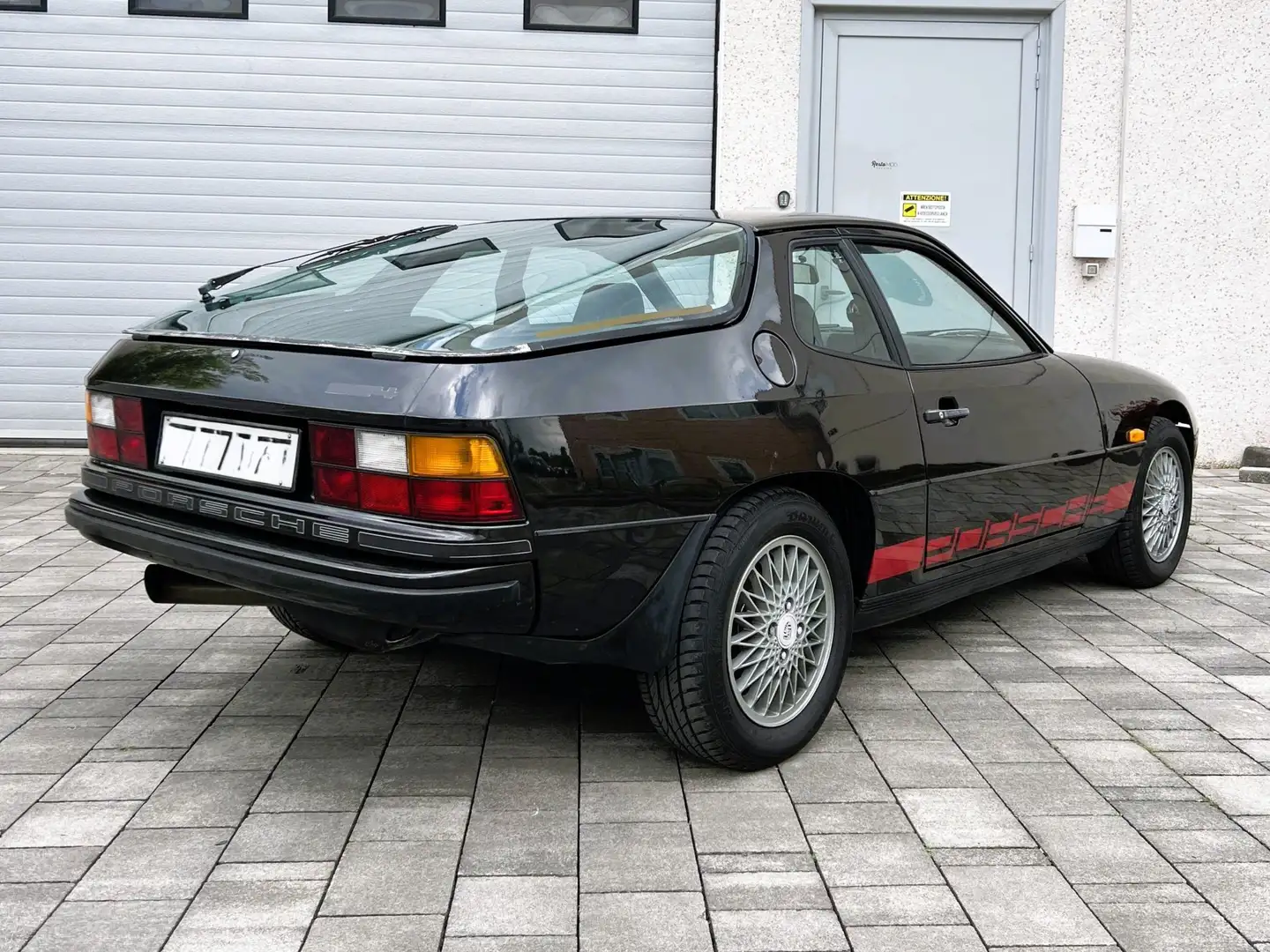 Porsche 924 ASI Negru - 2