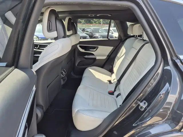 Mercedes-Benz GLC view 7