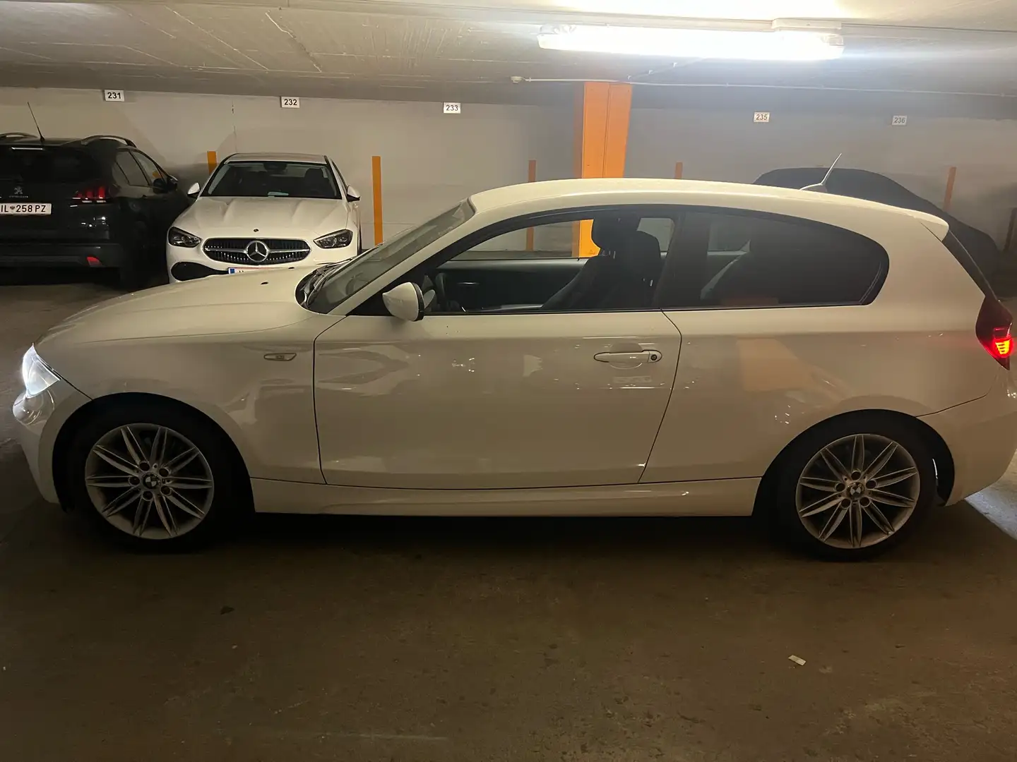 BMW 118 118d M-paket Weiß - 1