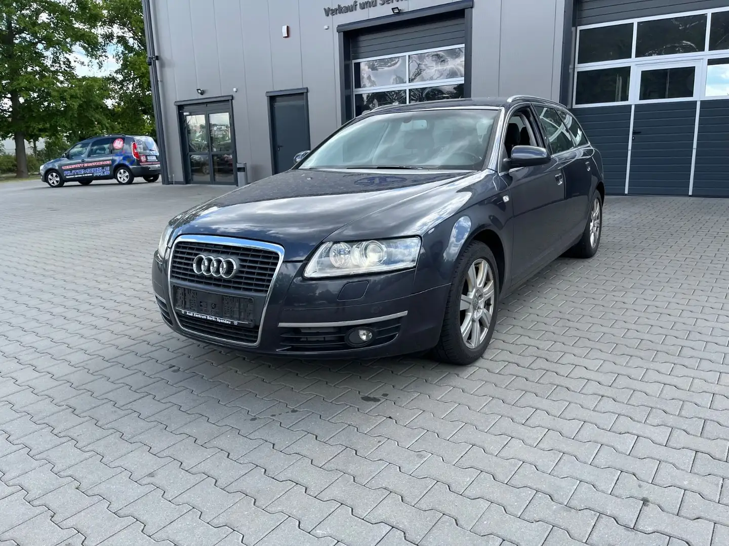 Audi A6 Avant 2.0 TFSI Grau - 2
