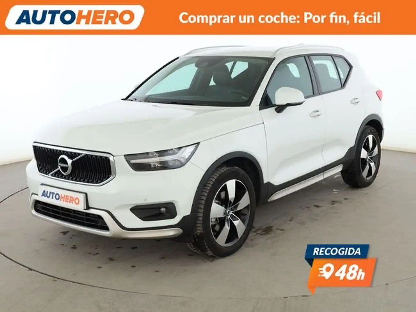 Volvo XC40 D4 Momentum AWD Aut. Blanco - 1