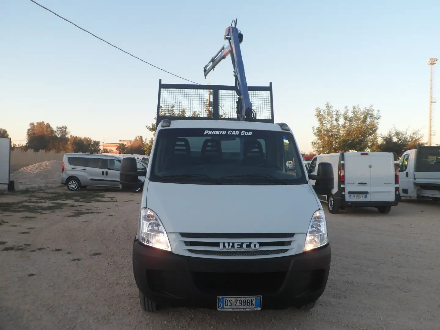 Iveco Daily 35c15 ribaltabile con gru Weiß - 2