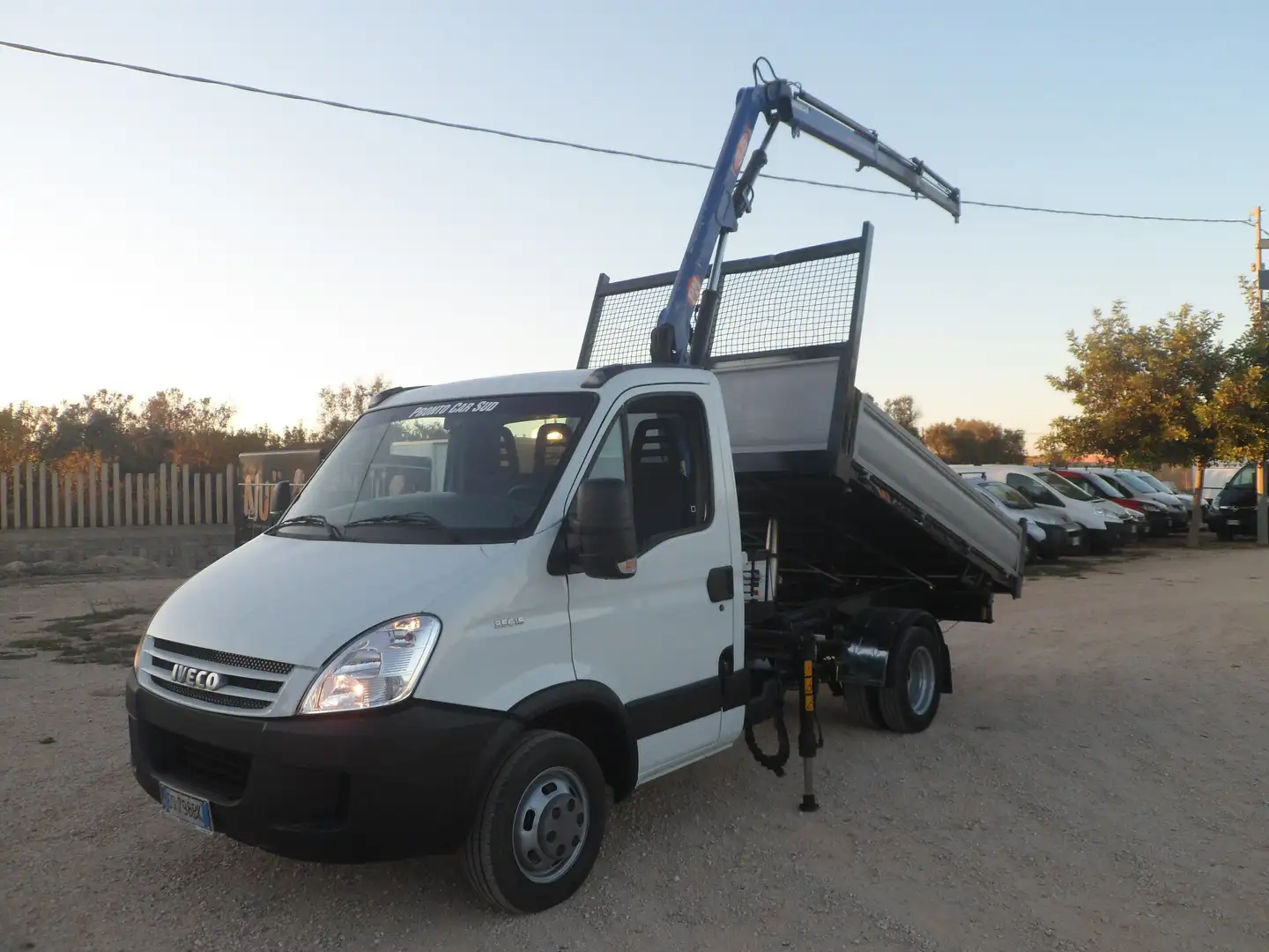 Iveco Daily 35c15 ribaltabile con gru Weiß - 1