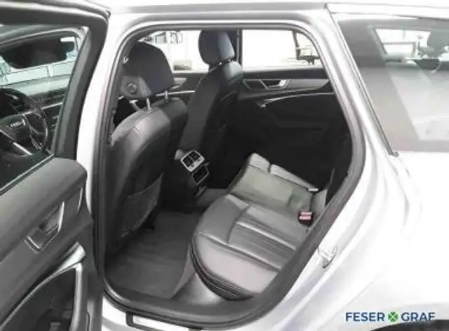 Audi A6 view 9