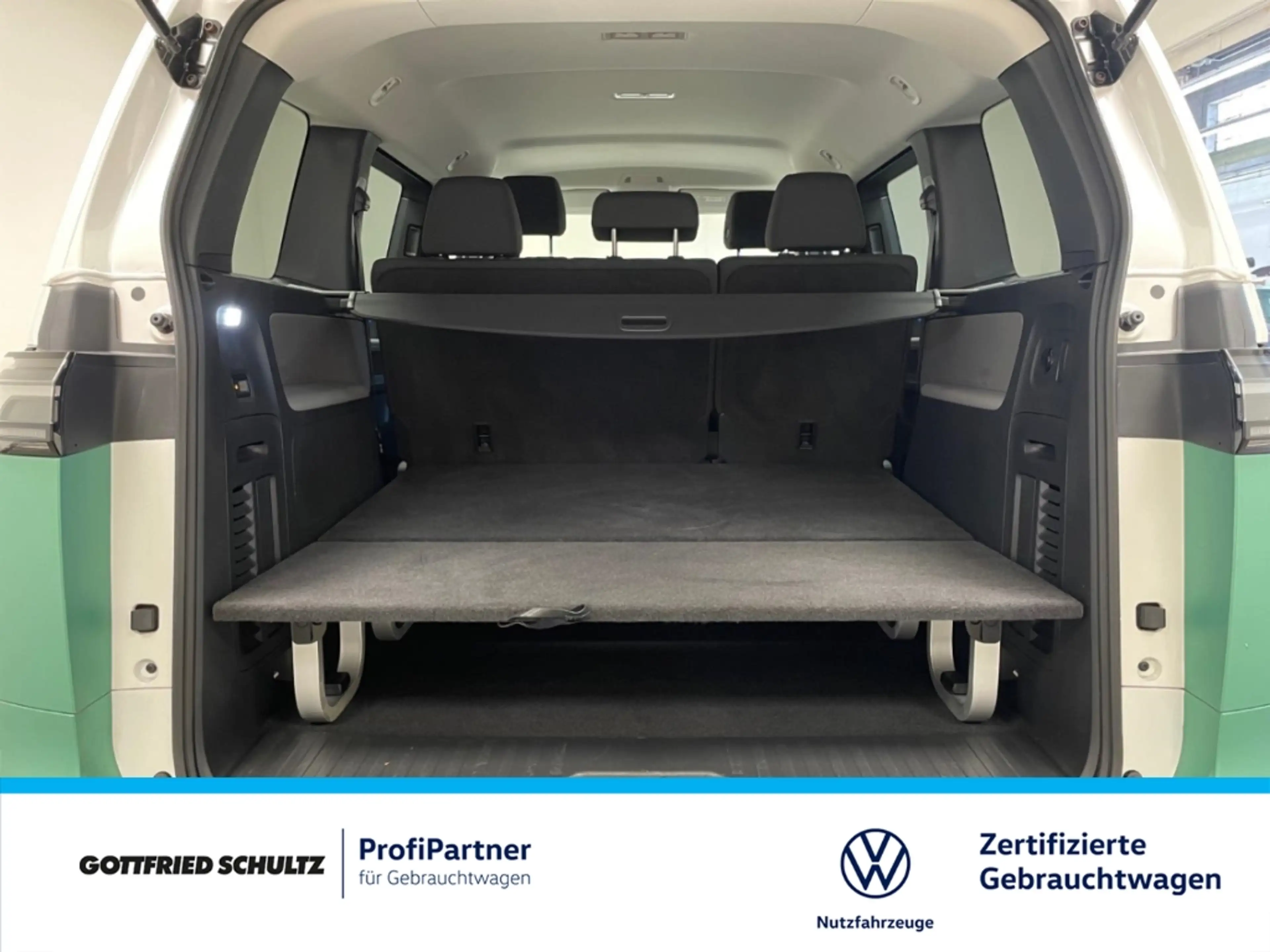 Volkswagen ID. Buzz Pro 150kw AHK Alu — photo 11