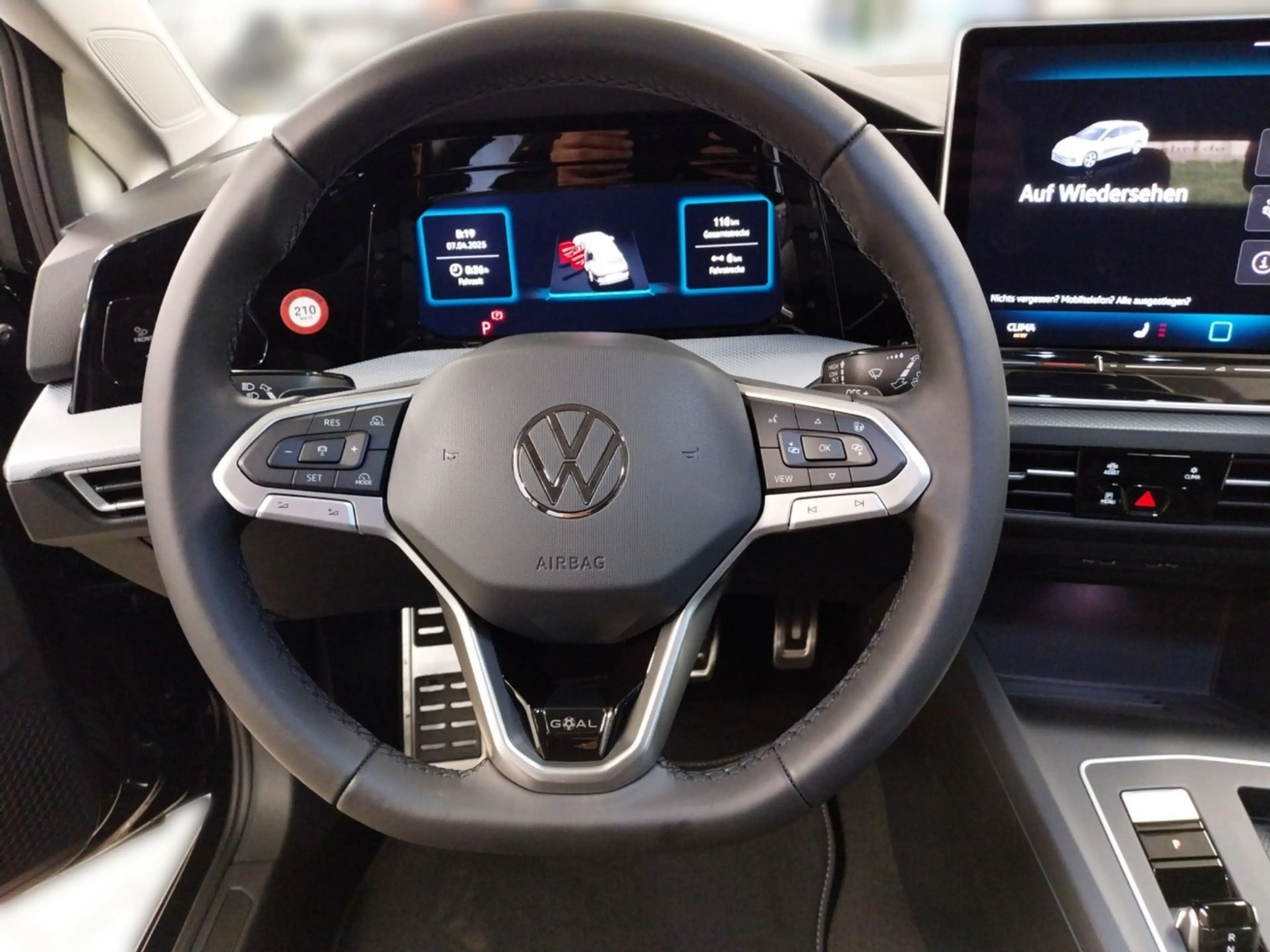 Volkswagen Golf Variant 2.0 l TDI DSG Goal Panodach AHK — photo 10