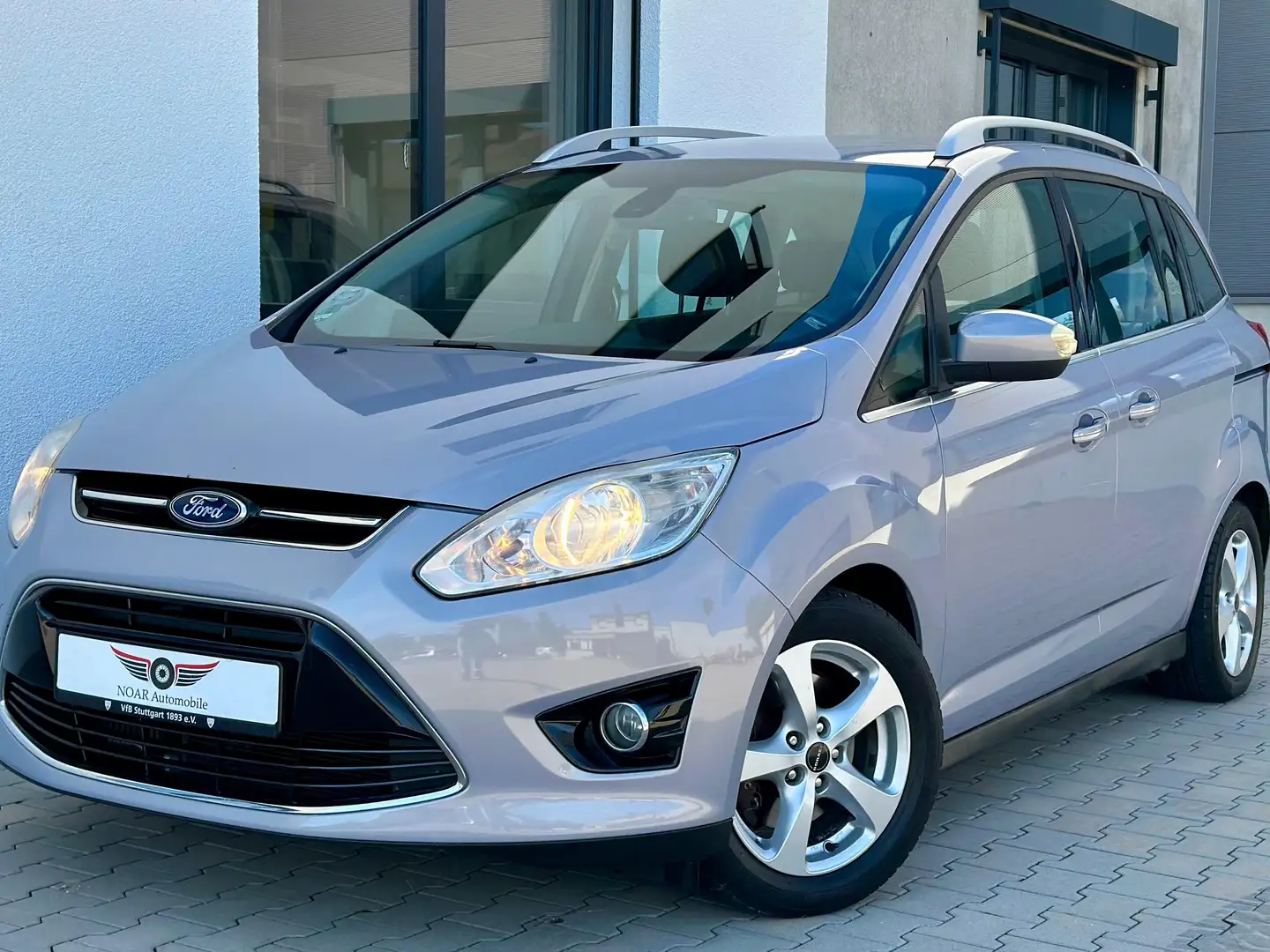 Ford Grand C-Max Titanium+7SITZER+PDC+KAMERA Grau - 1