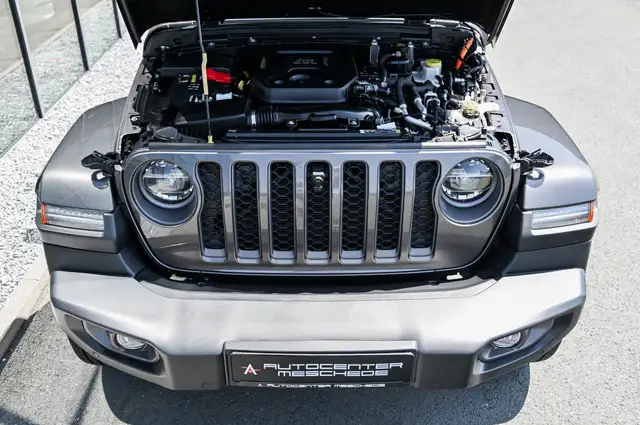Jeep Wrangler view 7