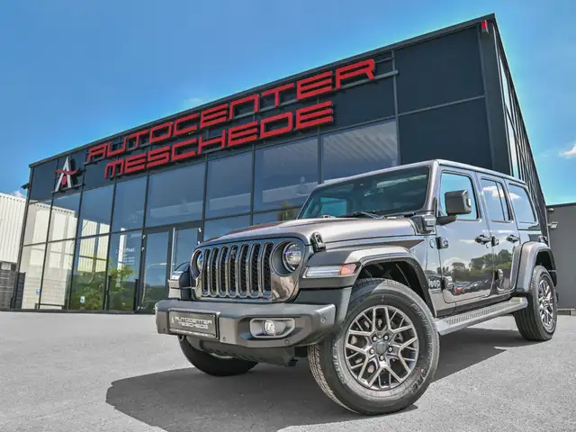 Jeep Wrangler main image