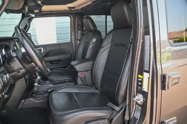 Jeep Wrangler view 12