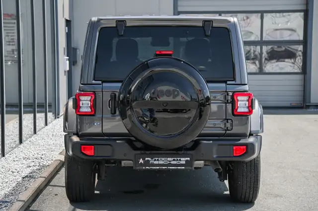 Jeep Wrangler view 30