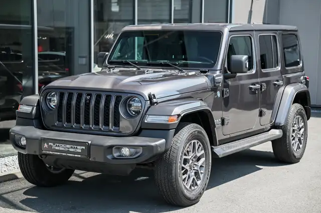Jeep Wrangler view 2