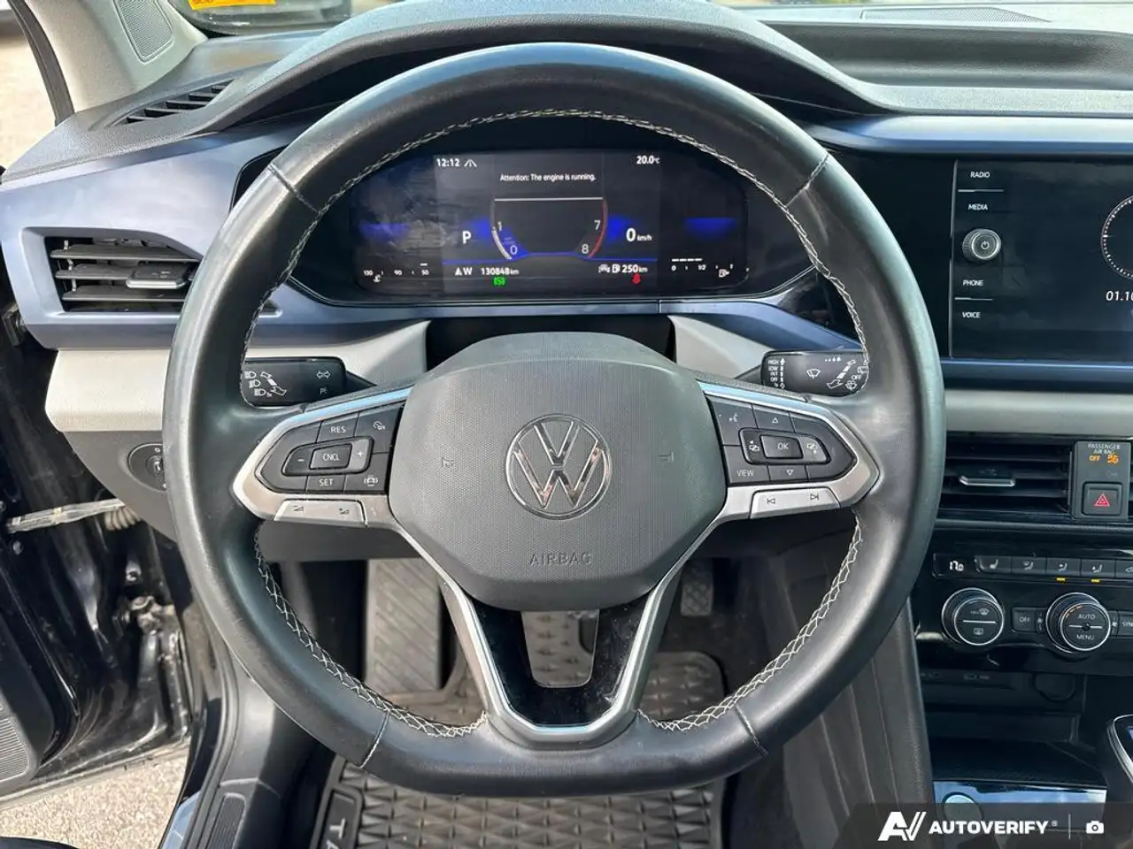 Volkswagen Taos снимка Volkswagen Taos