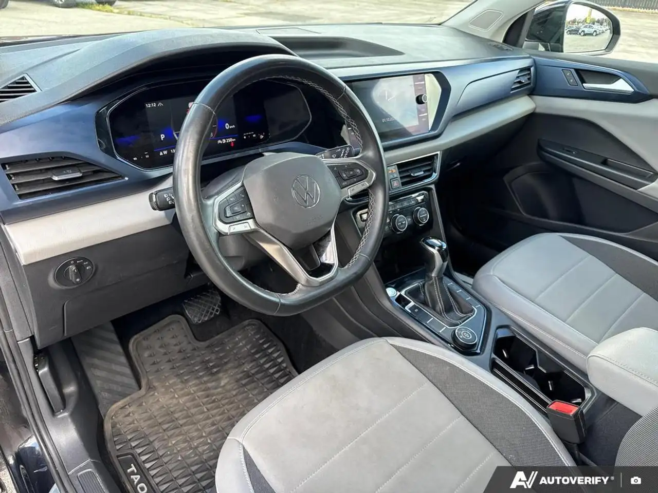 Volkswagen Taos снимка Volkswagen Taos