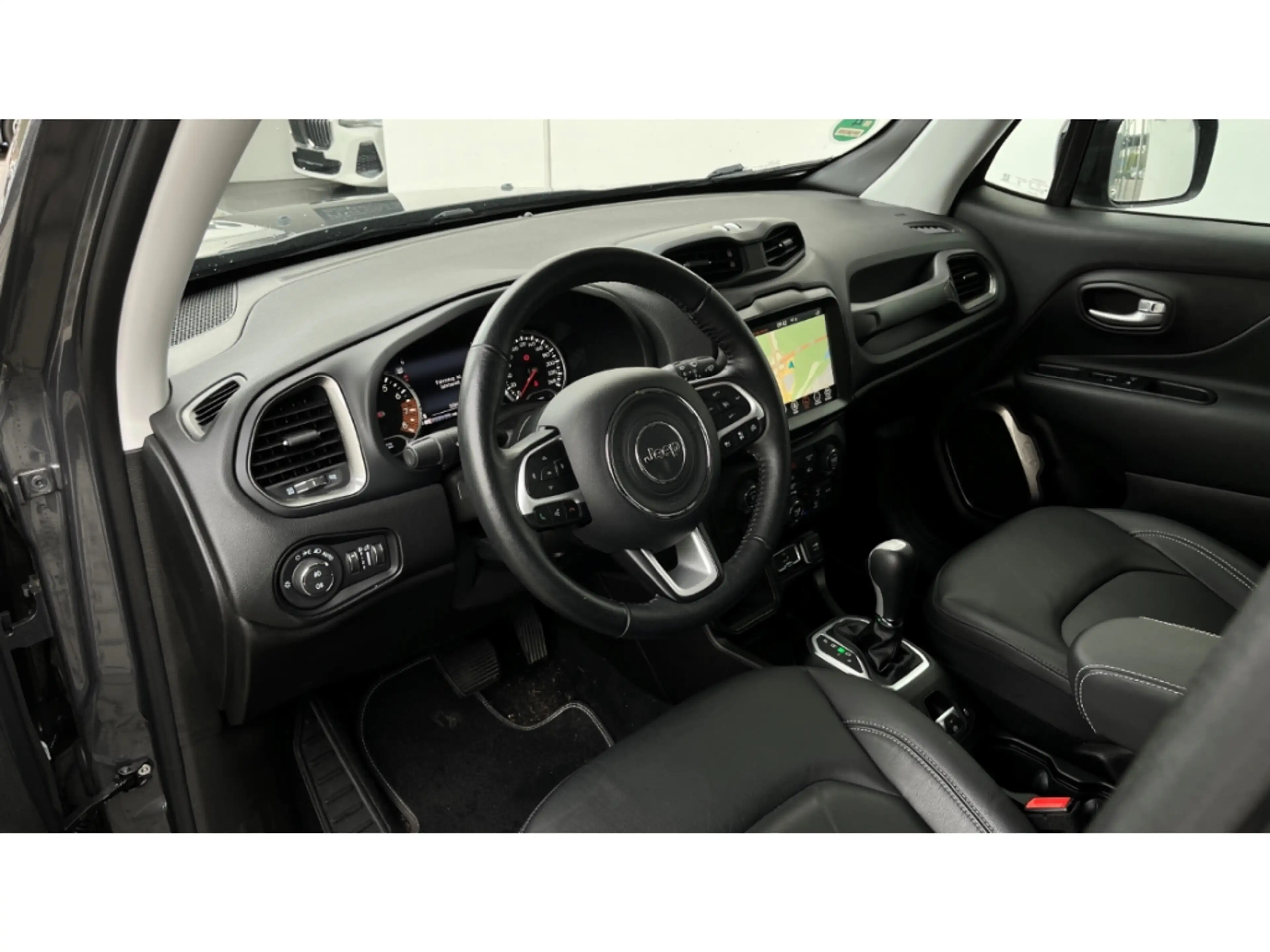 Jeep Renegade Mild-Hybrid FWD Navi LED ACC 2-Zonen-Klimaautom SH — photo 7