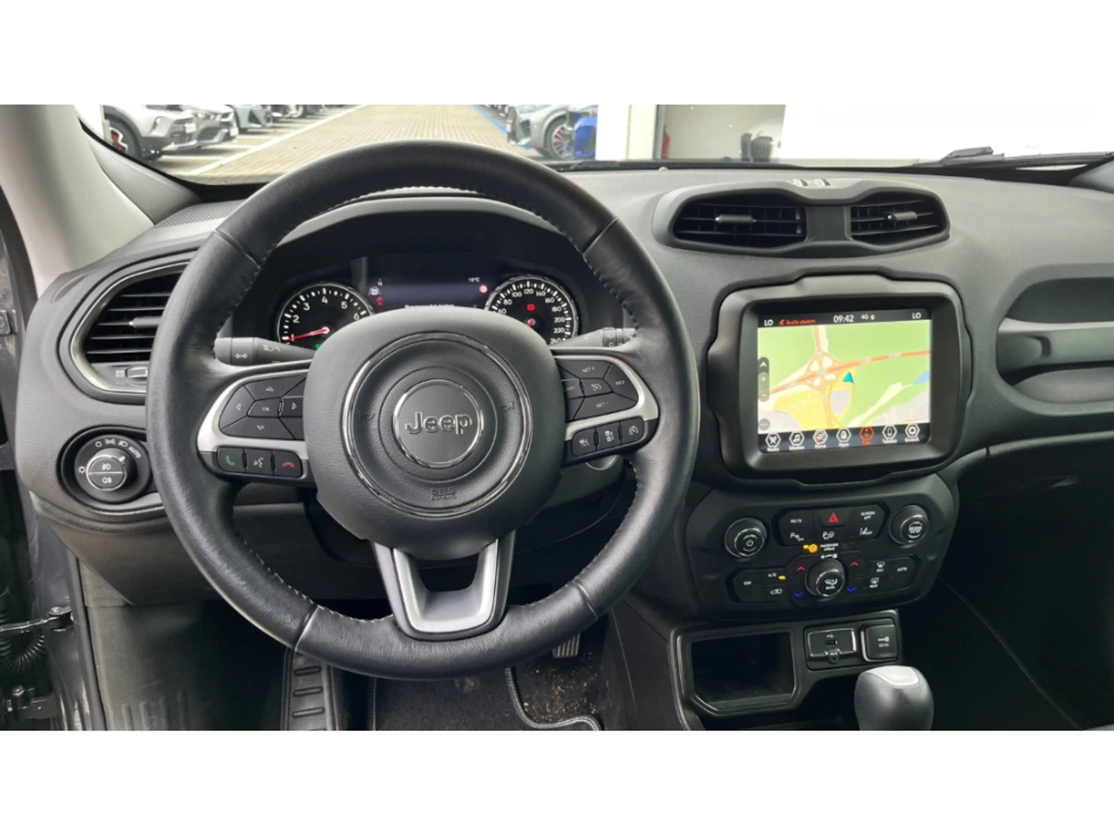 Jeep Renegade Mild-Hybrid FWD Navi LED ACC 2-Zonen-Klimaautom SH — photo 9