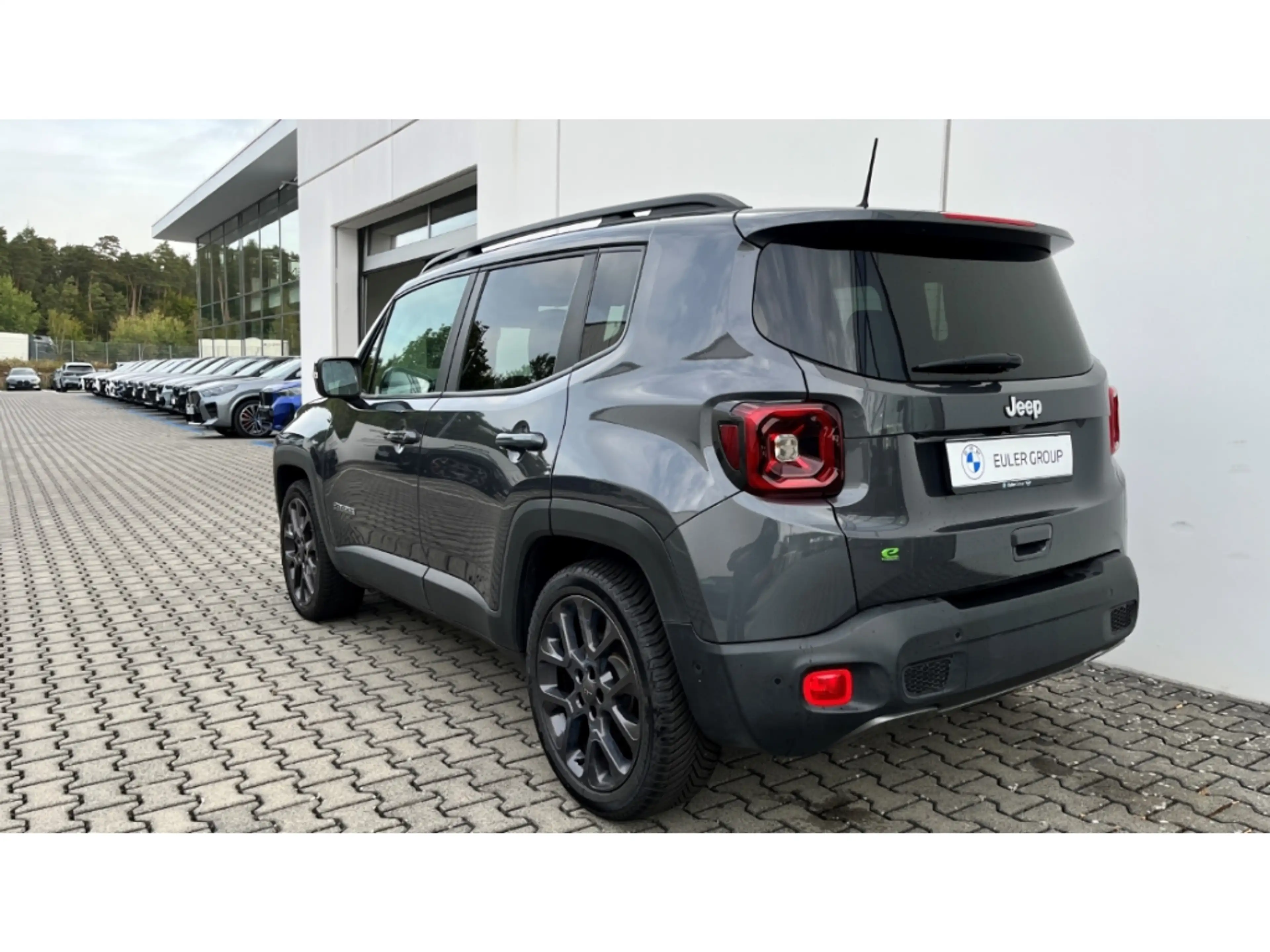 Jeep Renegade Mild-Hybrid FWD Navi LED ACC 2-Zonen-Klimaautom SH — photo 5