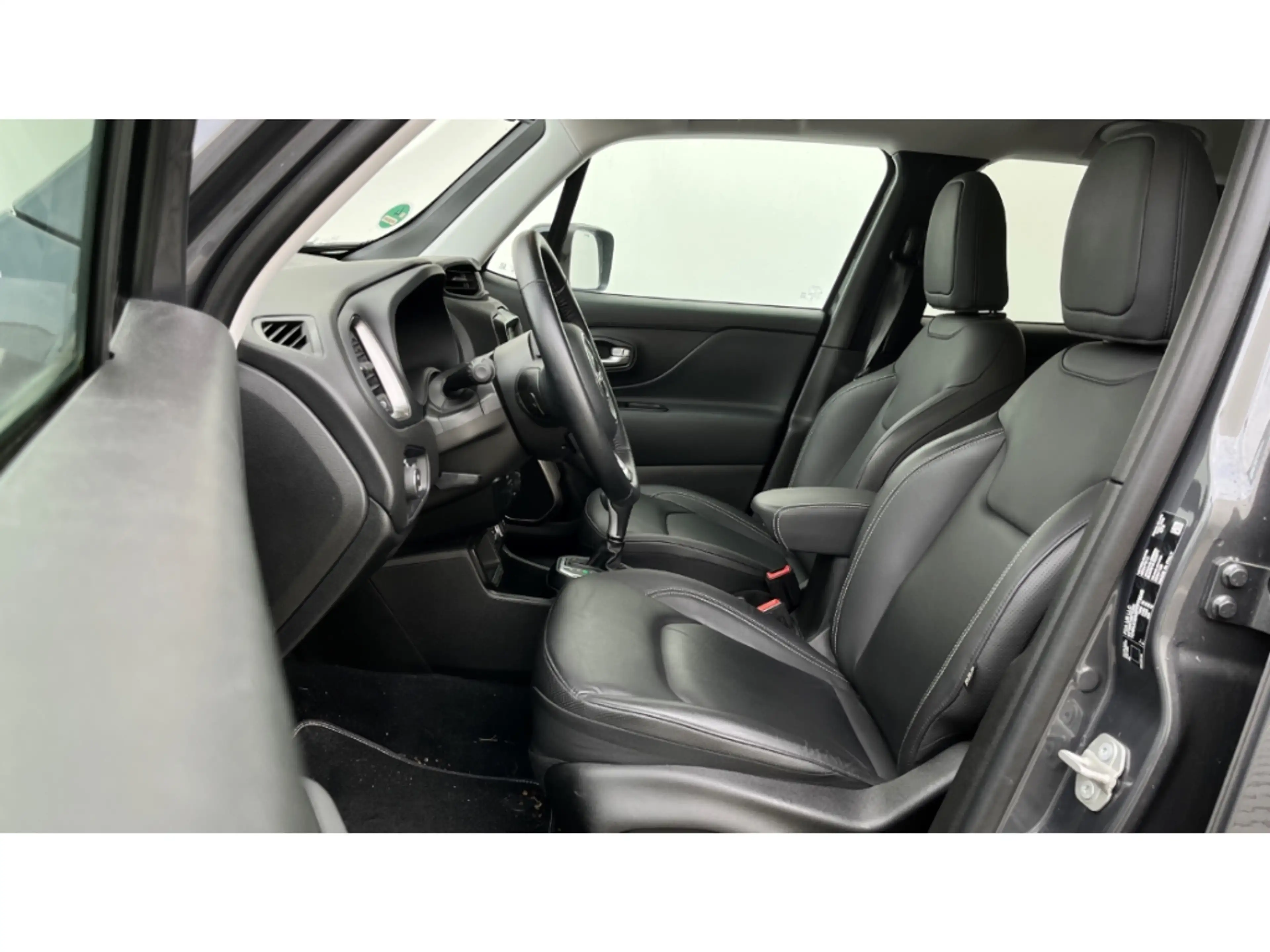 Jeep Renegade Mild-Hybrid FWD Navi LED ACC 2-Zonen-Klimaautom SH — photo 12