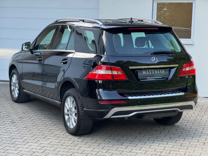 Mercedes-Benz ML 250 CDI BlueTec 4Matic EU6/AHK/VollLeder/Bi-X — photo 5