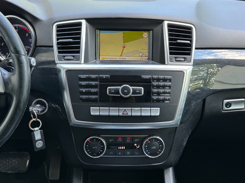 Mercedes-Benz ML 250 CDI BlueTec 4Matic EU6/AHK/VollLeder/Bi-X — photo 10