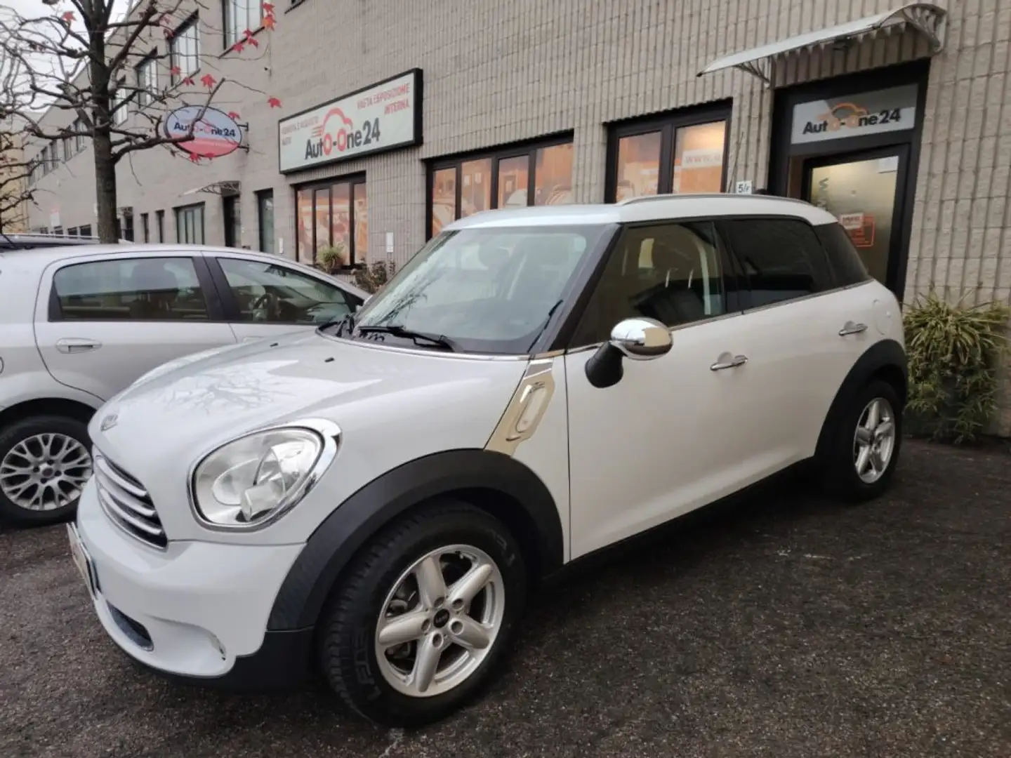 MINI One D Countryman Mini Business NEOPATENTATI Bianco - 1