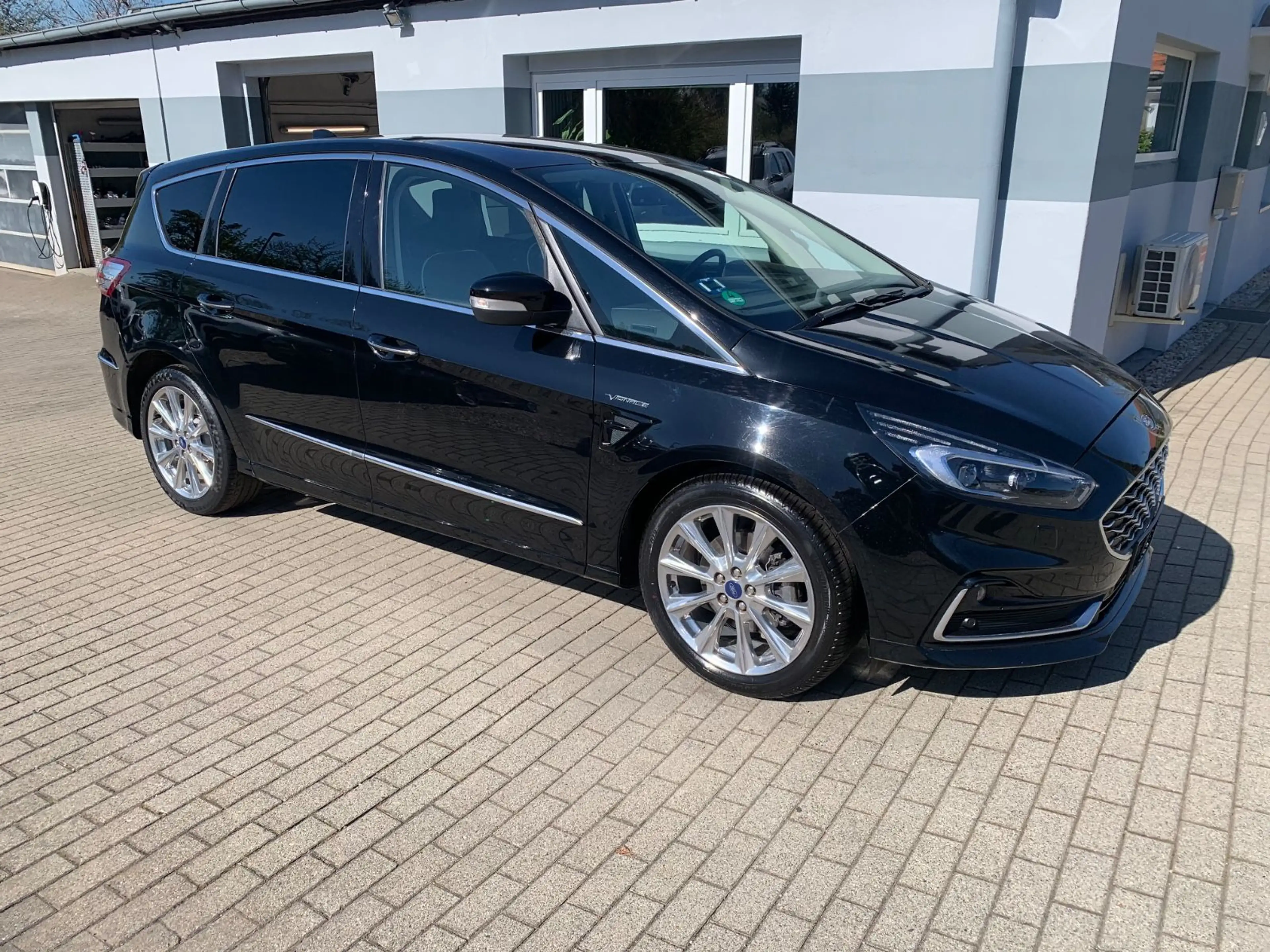 Ford S-Max Vignale 2.0 Aut. Leder LED Temp. Pano Shzg