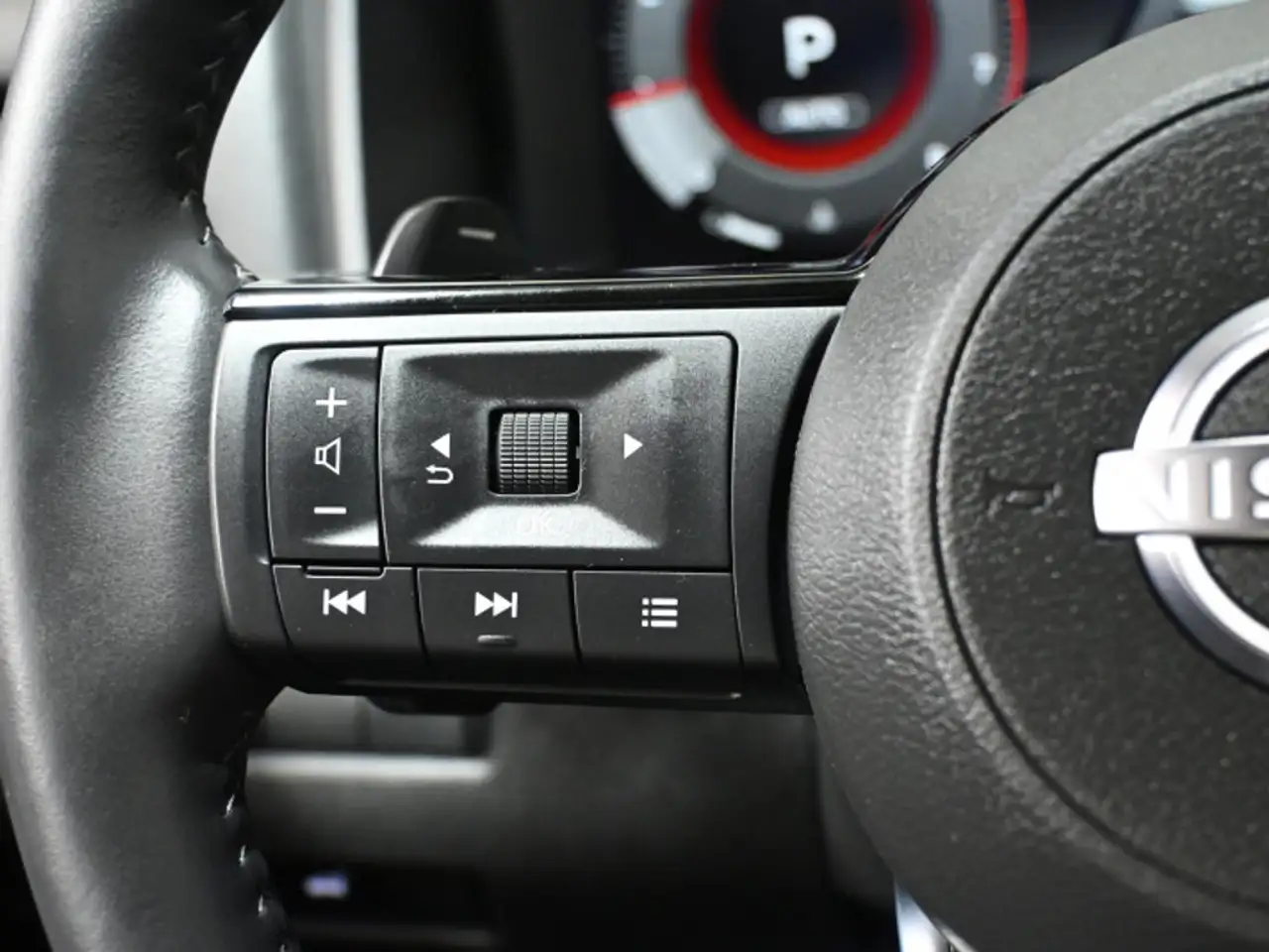 Nissan Rogue fotografie Nissan Rogue