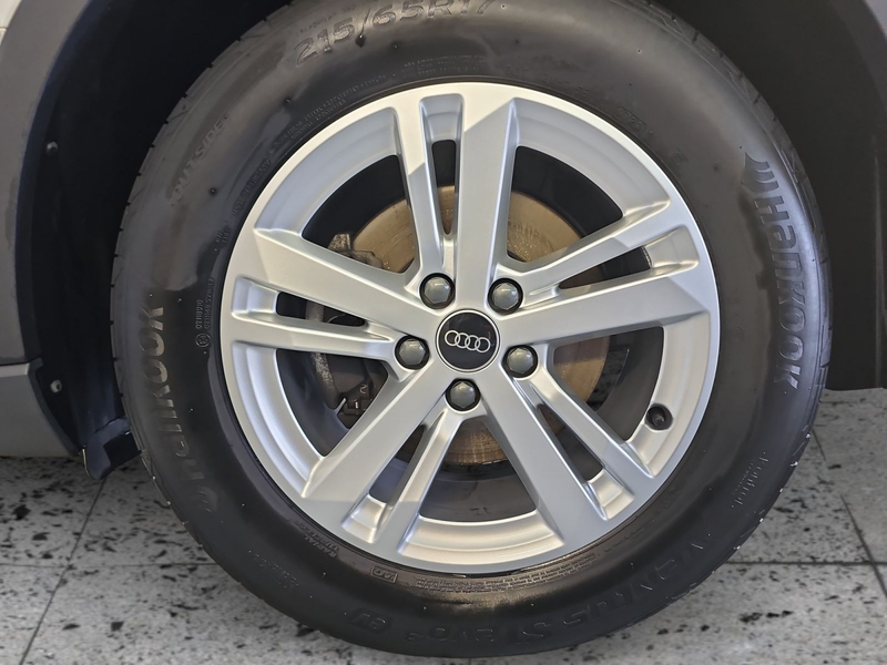 Audi Q3 35 TFSI 2xPDC+DAB+LM+MFL+AHK — photo 8
