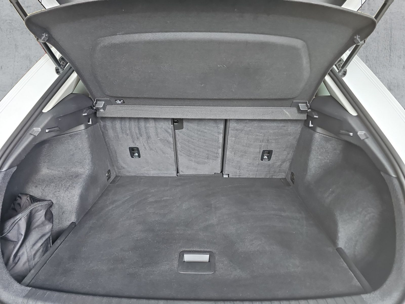 Audi Q3 35 TFSI 2xPDC+DAB+LM+MFL+AHK — photo 14