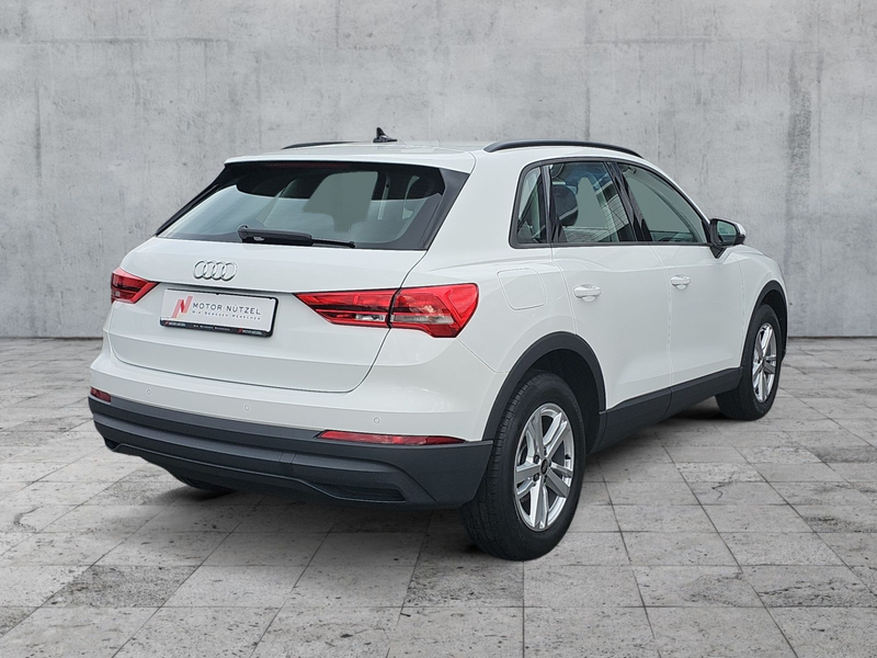 Audi Q3 35 TFSI 2xPDC+DAB+LM+MFL+AHK — photo 6