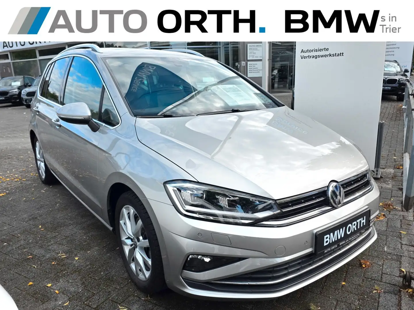 Volkswagen Golf Sportsvan 1.5 TSI ACT Highline NAVI ACC AHK Silber - 1