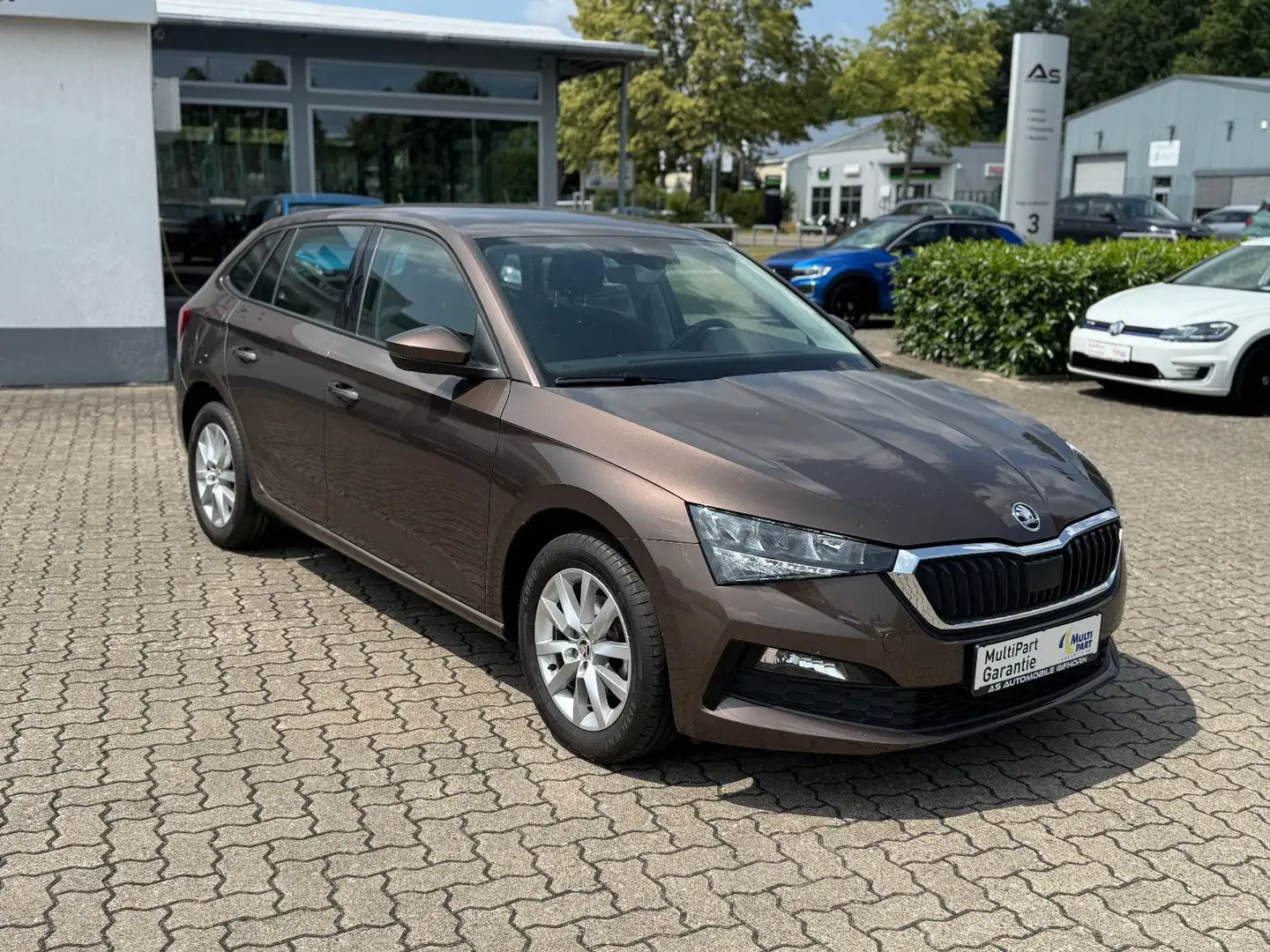 Skoda Scala 1.0 TSI Ambition Navi MirrorLink SHZ PDC Braun - 1