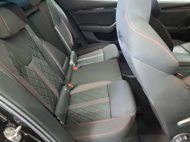 Skoda Octavia view 14
