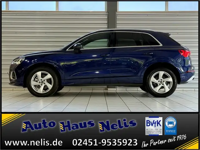 Audi Q3 view 4