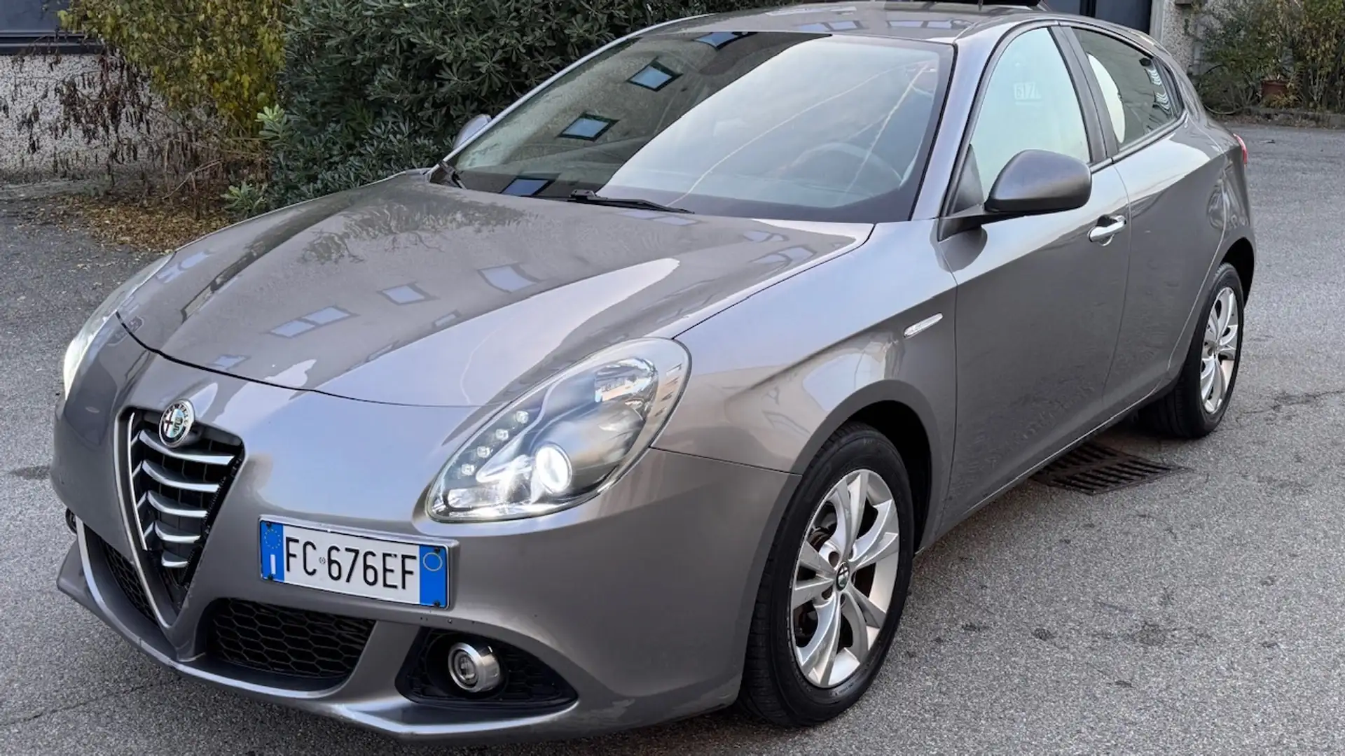 Alfa Romeo Giulietta Giulietta III 2015 1.6 jtdm Progression 120cv Gris - 1